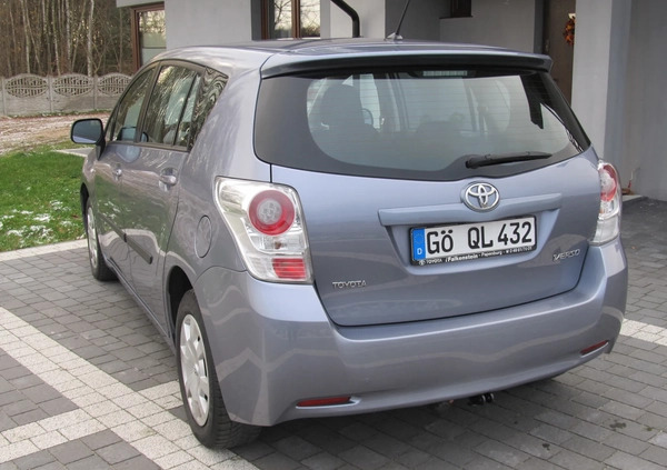 Toyota Verso cena 26600 przebieg: 234500, rok produkcji 2009 z Żyrardów małe 232